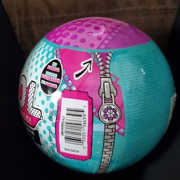 NEW COLLECTIBLE LOL SURPRISE THEATER CLUB - Picture 3 of 4